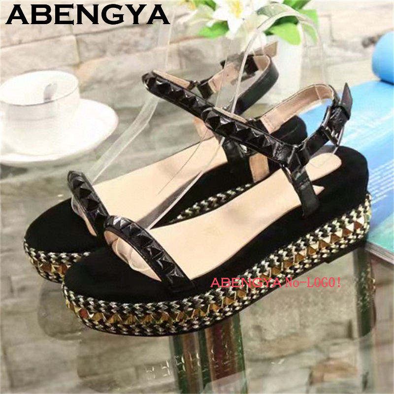 Classic Fashion Thick Sole Pla - Leather Classic Strap 评论和价格