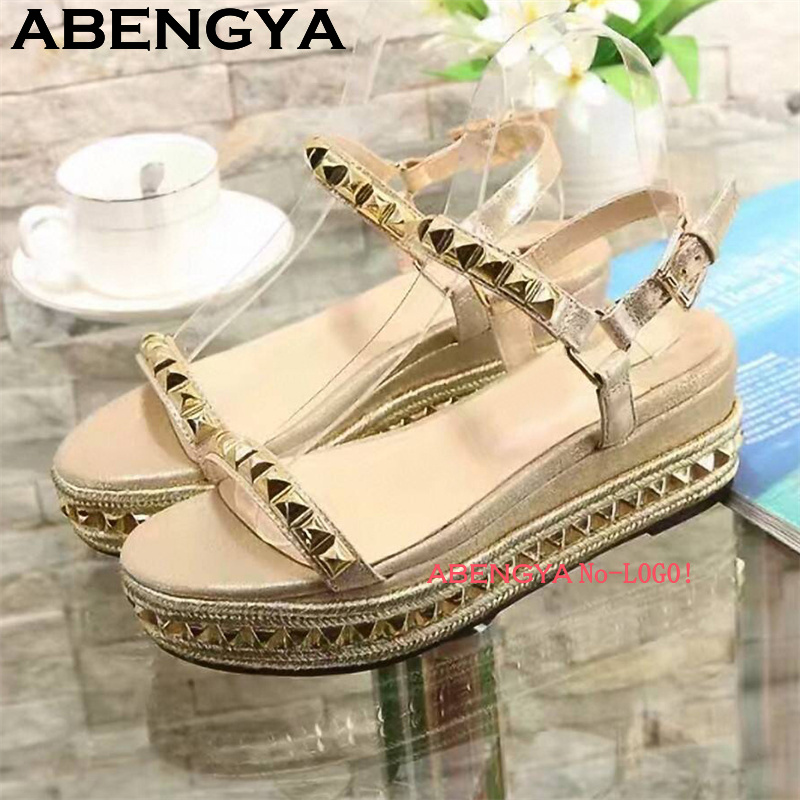 Classic Fashion Thick Sole Pla - Leather Classic Strap 评论和价格